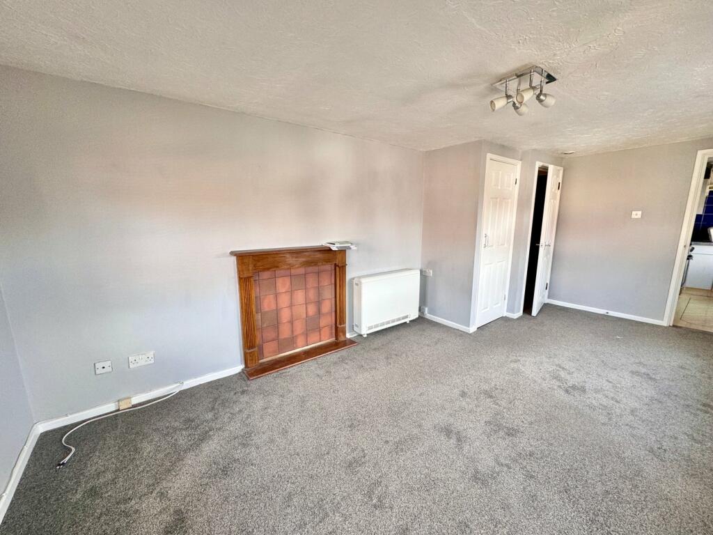 Additional image 5 of High Street, WALTON ON THE NAZE, CO14