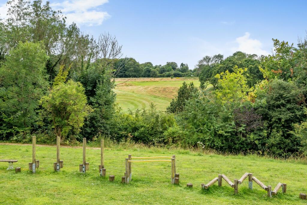 Additional image 20 of Willow Mews, Caterham, CR3