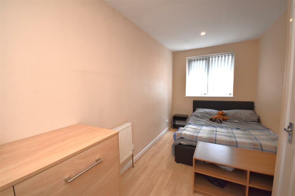 Additional image 17 of The Quillet, Neston