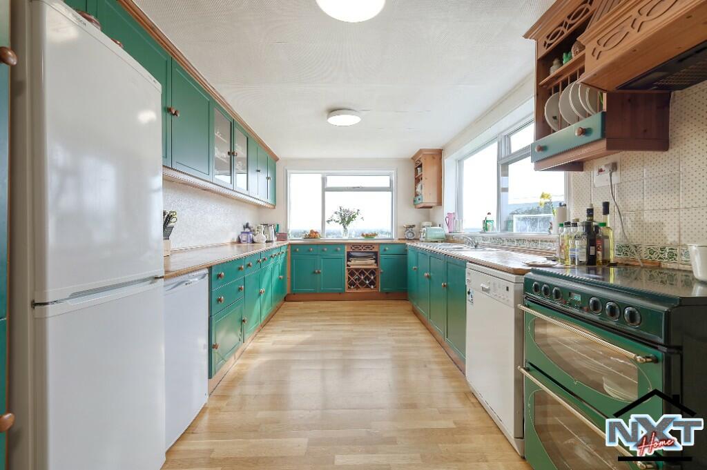 Additional image 15 of Toot Hill Road, CM5