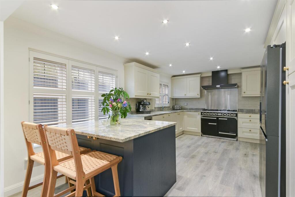 Additional image 21 of Water Mead, Chipstead, Coulsdon