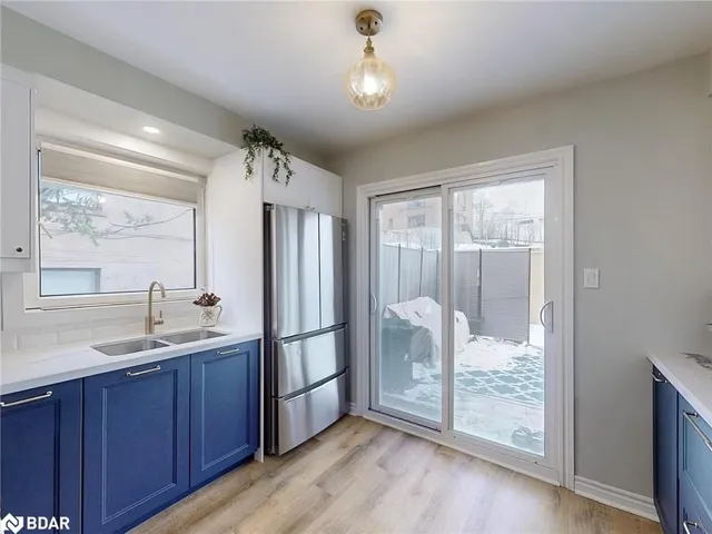 Additional image 13 of 16 Edinborough Crt