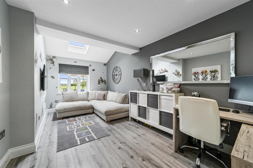 Additional image 8 of Glebe Place, Tendring