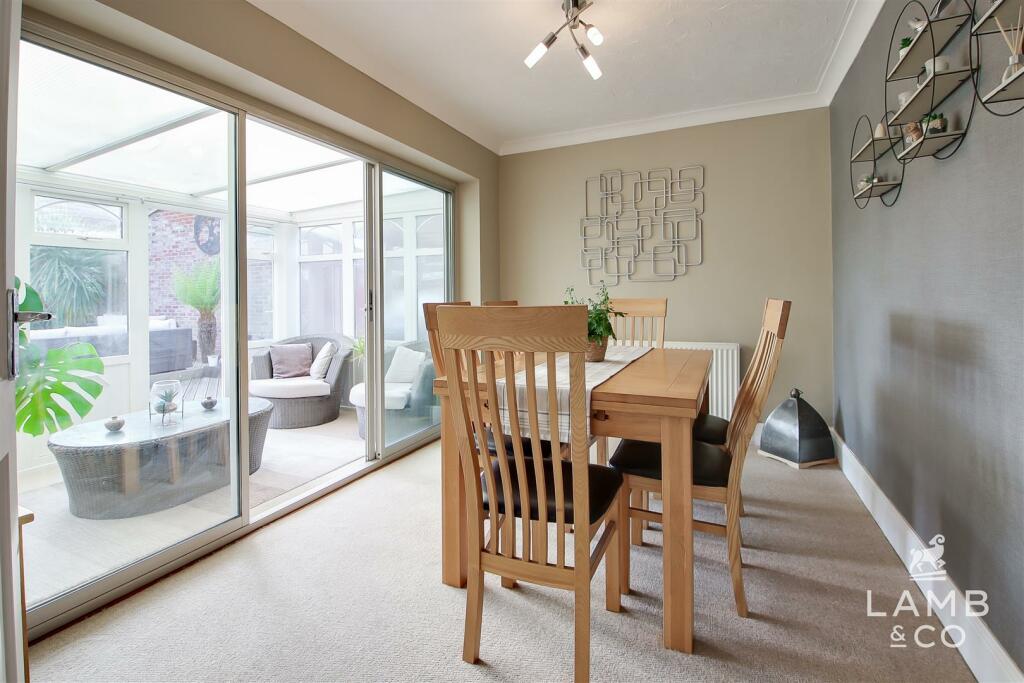 Additional image 6 of Queensway, Holland-On-Sea