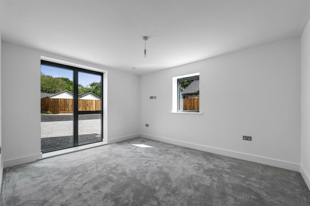 Additional image 17 of New Road, Little Burstead, Billericay