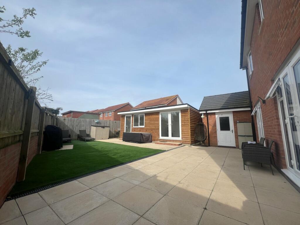 Additional image 2 of Skippers Way, Walton on the Naze, CO14