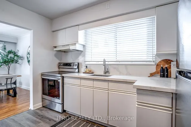 Additional image 16 of 3263 Lawrence Ave
