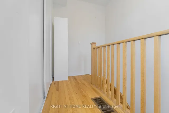 Additional image 35 of 719 Lawrence Ave Unit 52