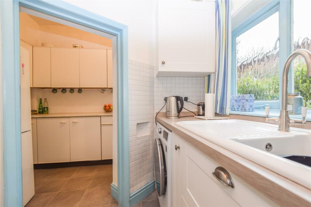 Additional image 5 of Orchard Lane, Puddington, Neston