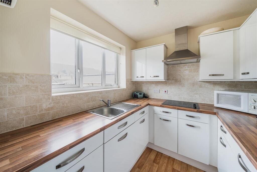 Additional image 18 of Caterham Lodge, Caterham