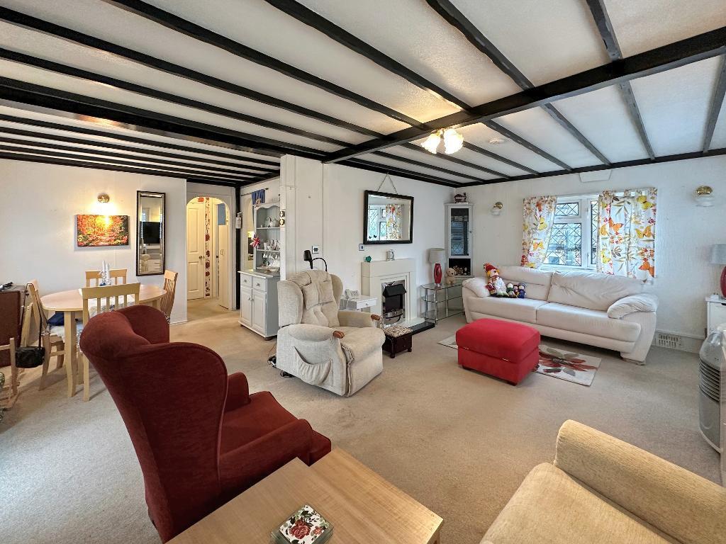 Additional image 13 of Court Farm Park, Warlingham, Surrey, CR6 9YA