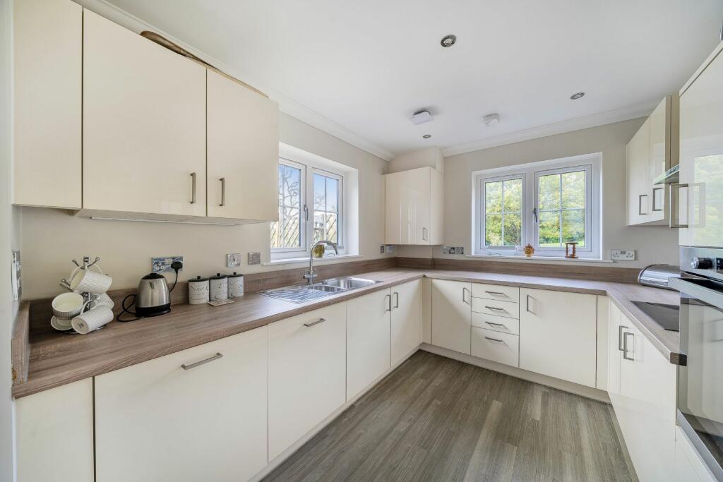 Additional image 7 of Meadow View, Moat Park, Great Easton, Dunmow, Essex CM6 2GP