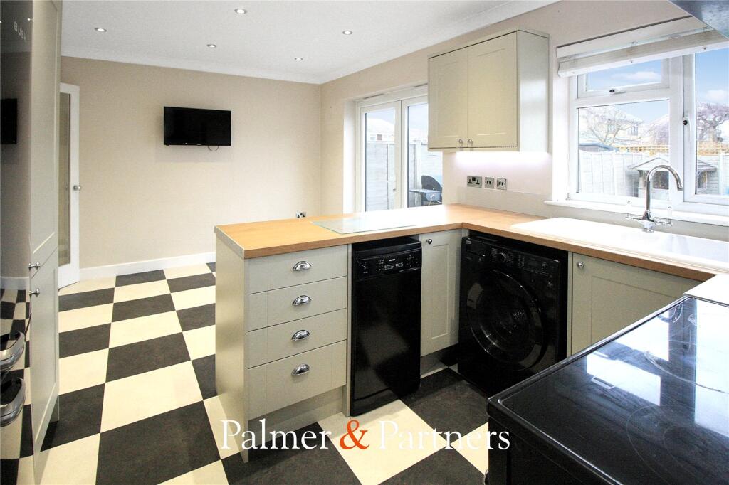 Additional image 5 of Old Forge Road, Layer-de-la-Haye, Colchester, Essex, CO2