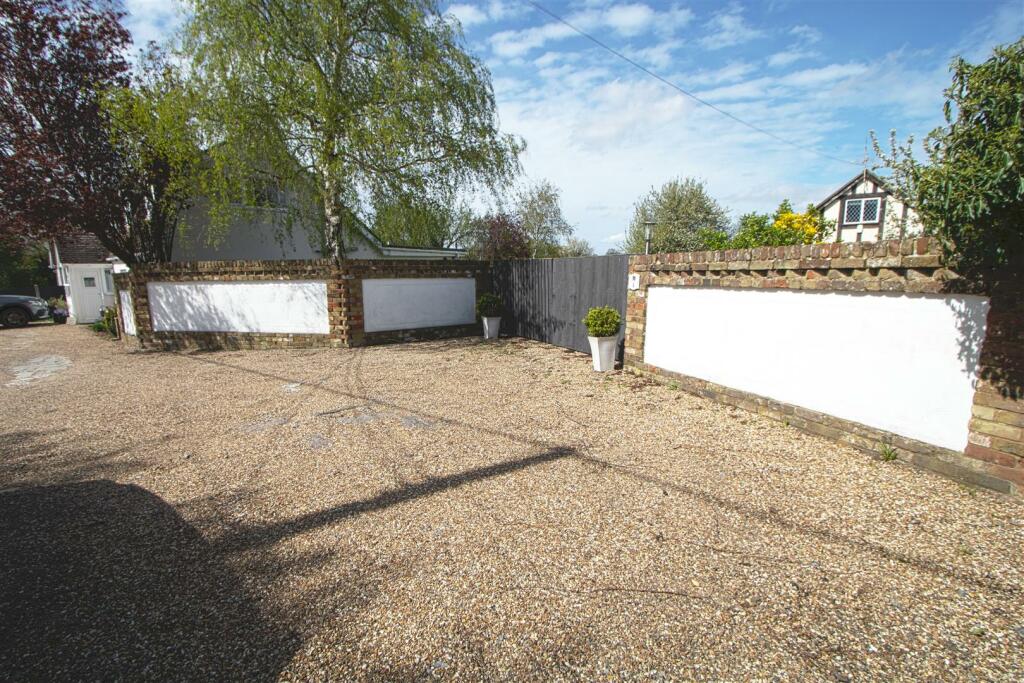 Additional image 12 of Dunton Road, Billericay