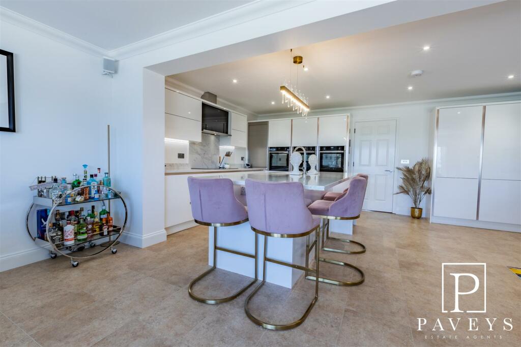 Additional image 8 of Kirby Road, Walton On The Naze