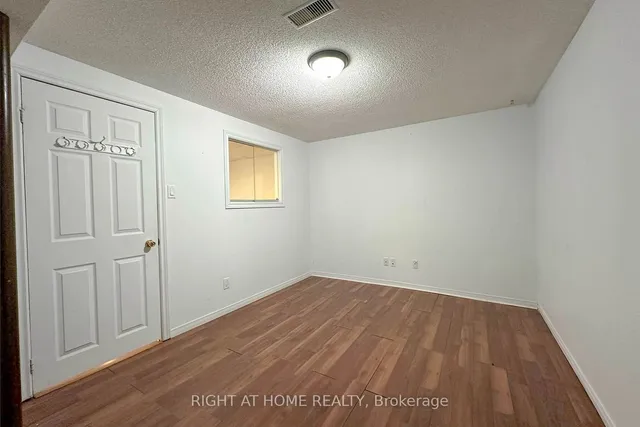 Additional image 32 of 75 Glen Springs Dr