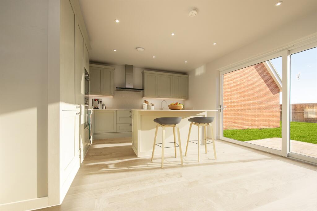 Additional image 8 of Manningtree Park, Mistley, Manningtree