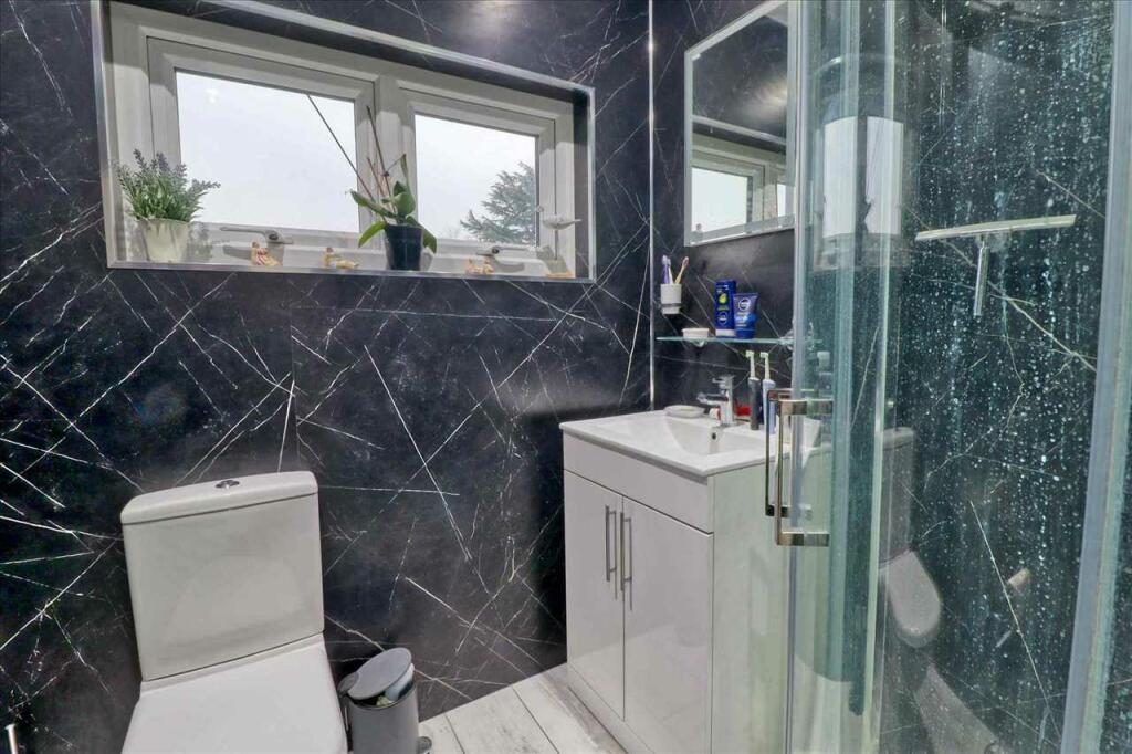 Additional image 12 of Highview Avenue, Great Clacton