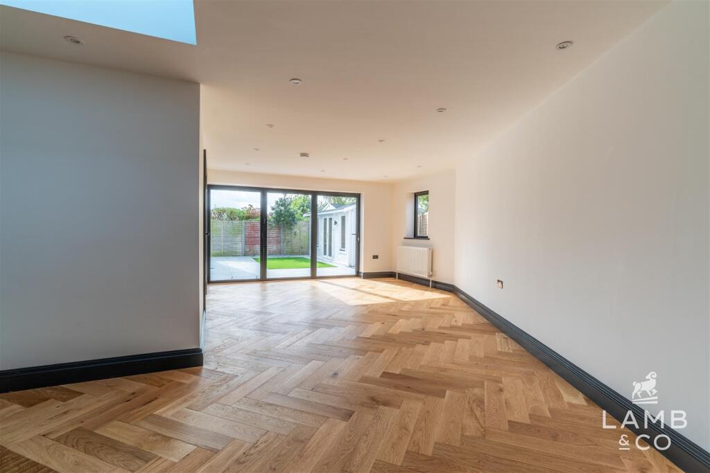 Additional image 11 of Freshwinds, Percival Road, Walton On The Naze