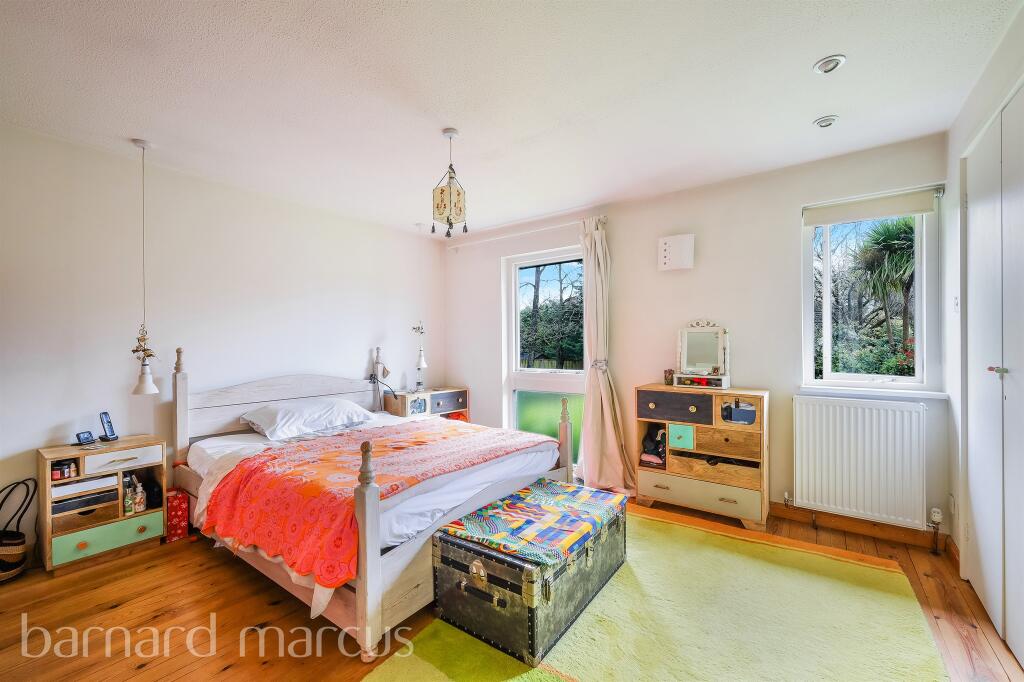 Additional image 7 of Chiltern Close, Croydon