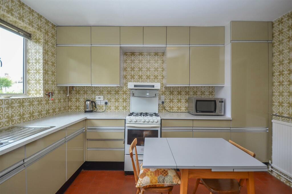 Additional image 4 of Belvedere Road, Brentwood