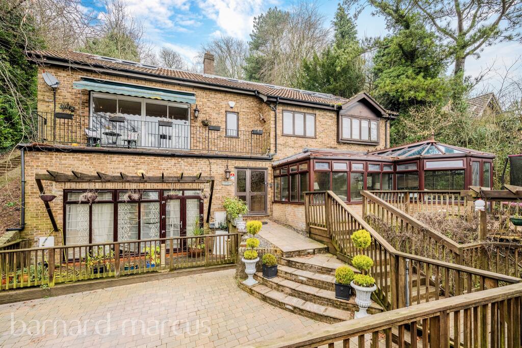 Primary image of Stuart Road, Warlingham