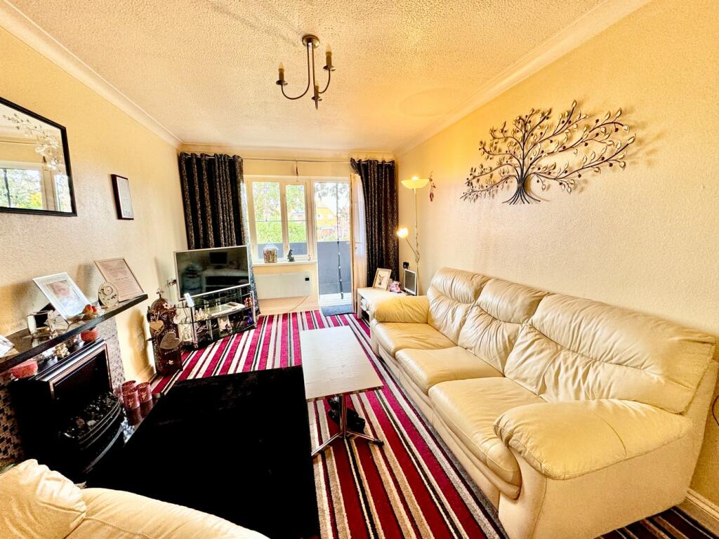 Additional image 2 of Louise Close, Walton on the Naze, CO14