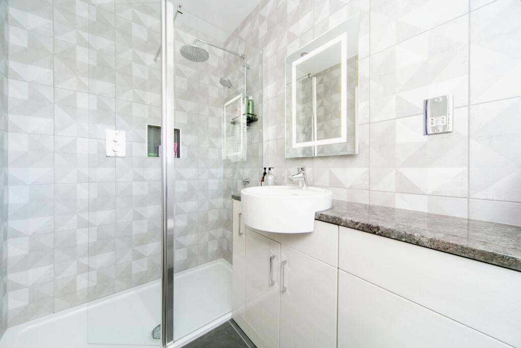 Additional image 19 of Leighton Road, Neston, CH64