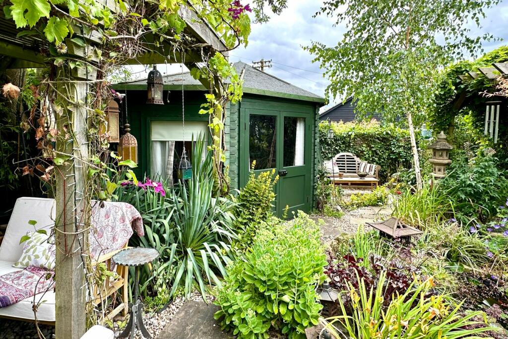 Additional image 3 of Hertfordshire, SAWBRIDGEWORTH, CM21