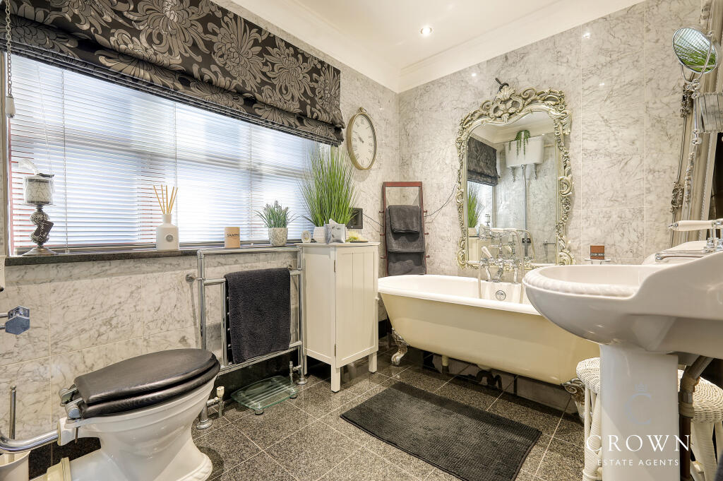 Additional image 19 of De Beauvoir Chase, Downham, Billericay