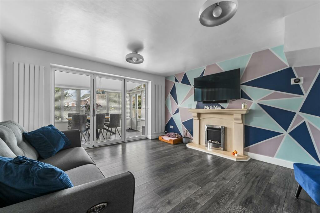 Additional image 2 of Lydgate Close, Lawford, Manningtree