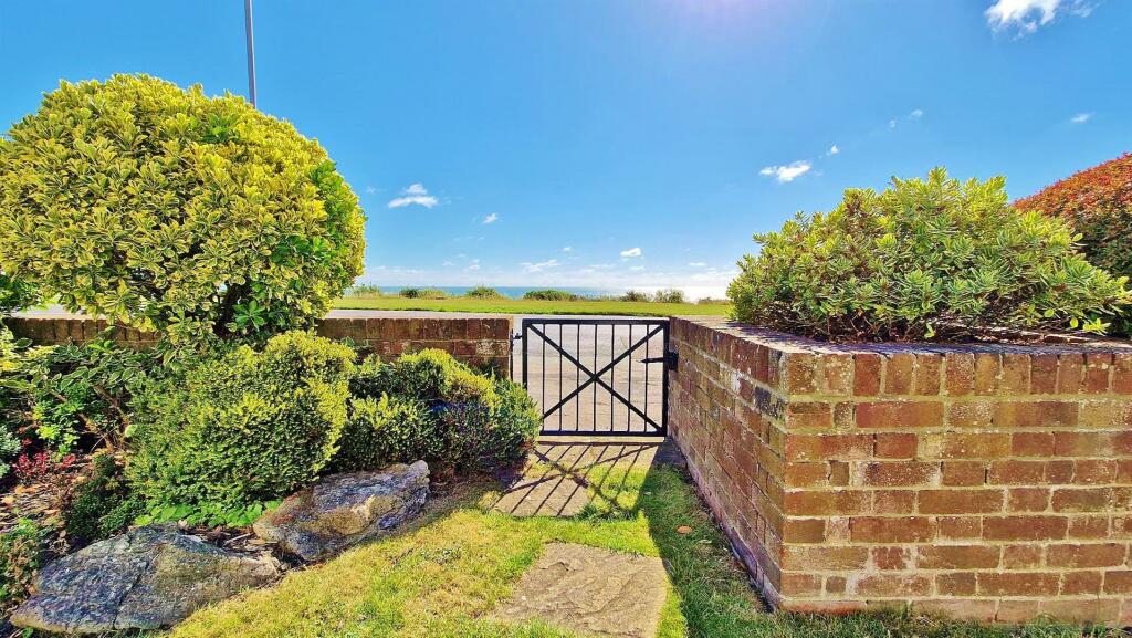 Additional image 4 of Oxford Court, Frinton-on-Sea