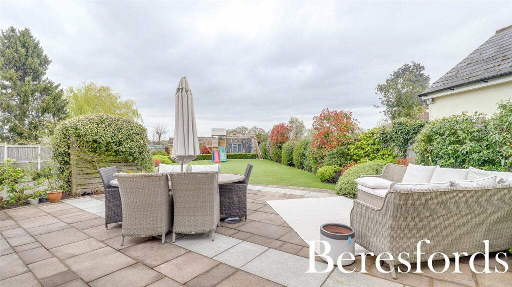 Additional image 4 of Coxtie Green Road, Pilgrims Hatch, CM14