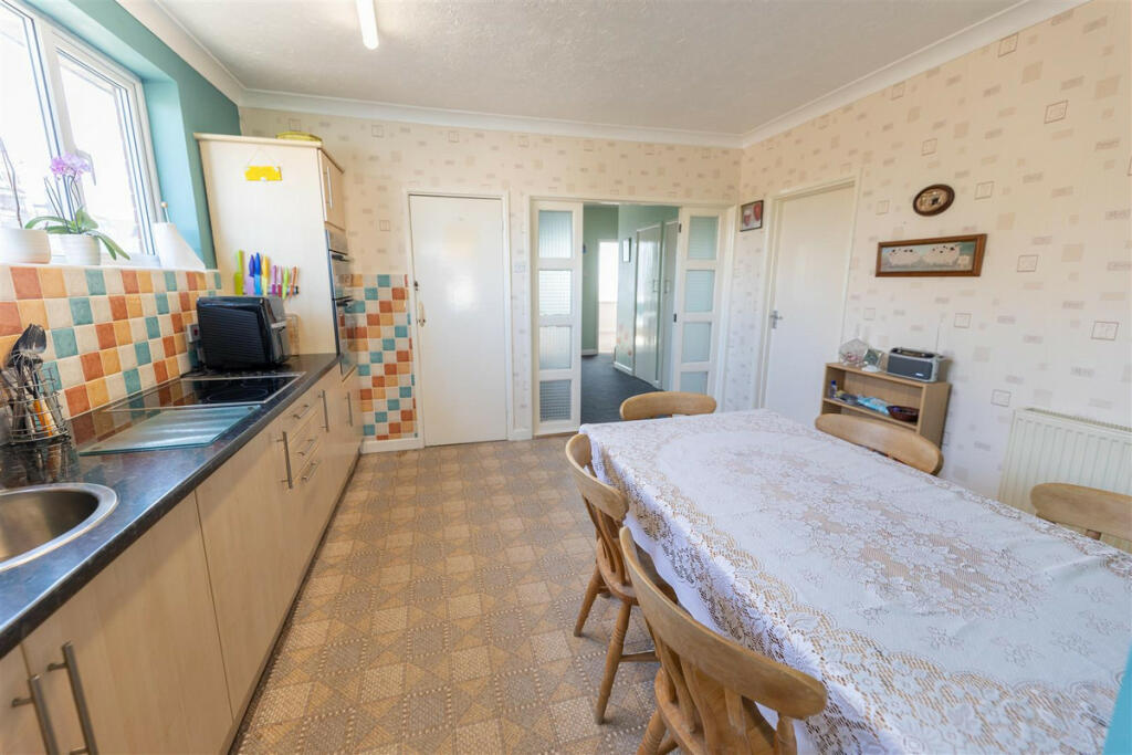 Additional image 8 of Wash Lane, Clacton-On-Sea, CO15 1