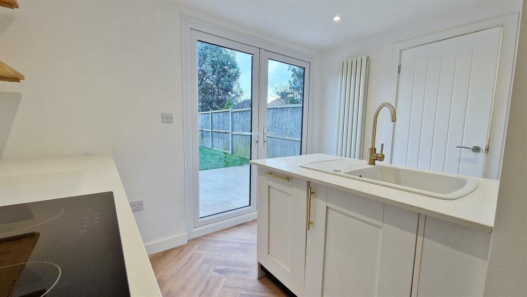 Additional image 12 of Pole Barn Lane, Frinton-On-Sea