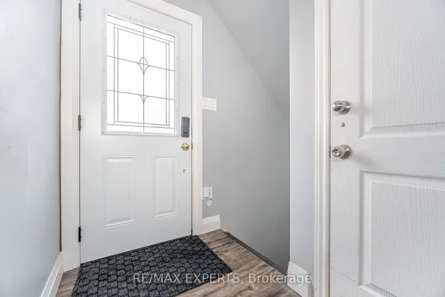Additional image 3 of 9 Grand River Crt