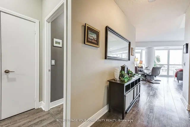 Additional image 4 of 35 Brian Peck Cres Unit 807