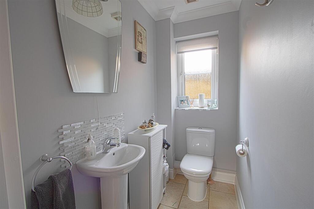 Additional image 8 of Highland Grove, Billericay