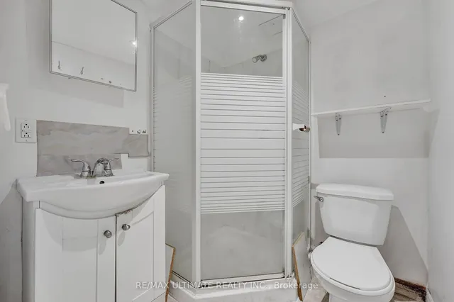 Additional image 32 of 73 Bernard Ave