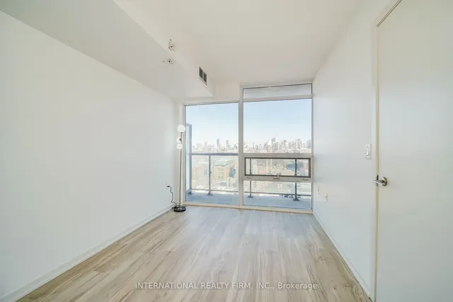 Additional image 7 of 36 Lisgar St Unit LPH16E