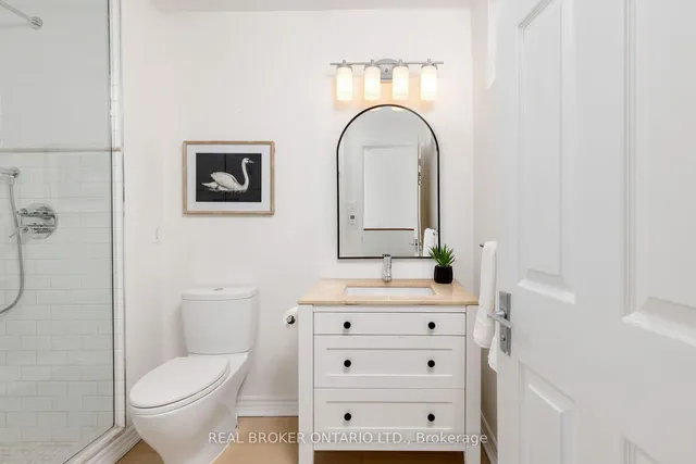 Additional image 19 of 134 Dupont St