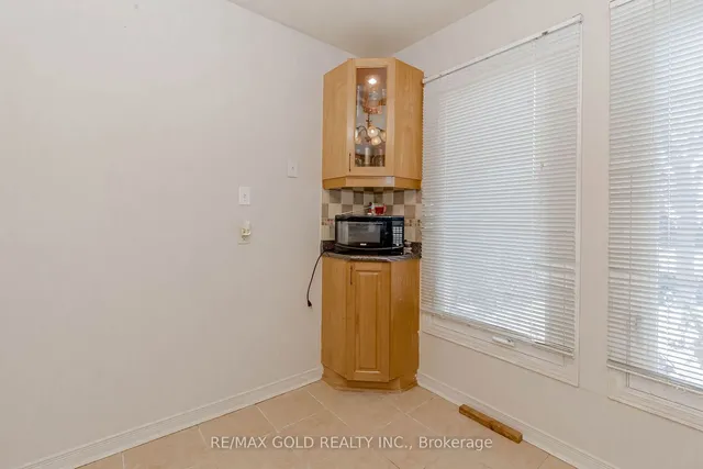 Additional image 21 of 8 Saint Tropez Crt