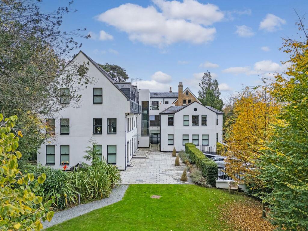 Additional image 27 of Piercing Hill, Theydon Bois,