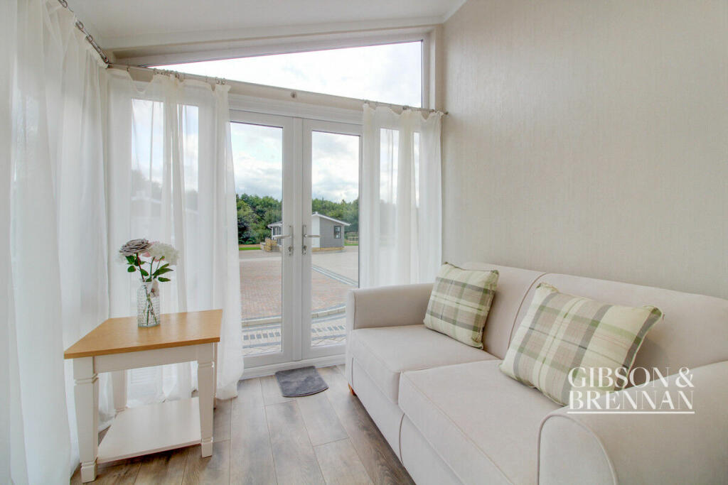 Additional image 31 of Hawkswood Road, Billericay, CM11