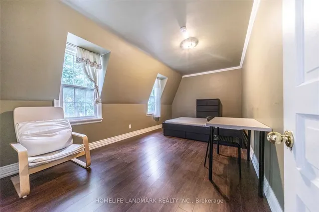 Additional image 8 of 125 Steeles Ave