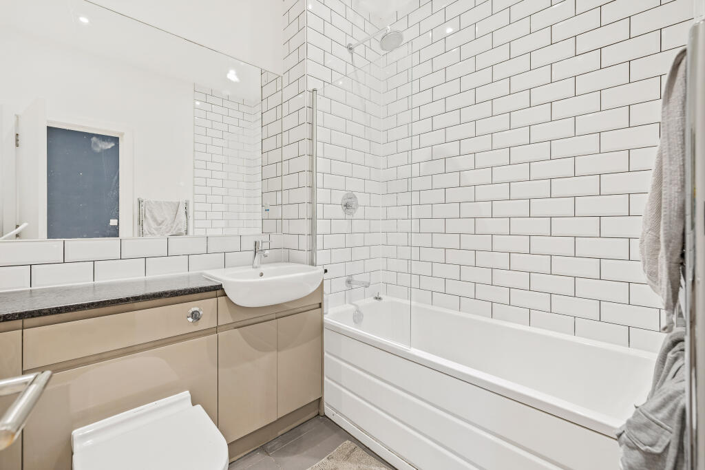 Additional image 6 of Ref: EL - Whyteleafe Hill, Whyteleafe, CR3 0FA