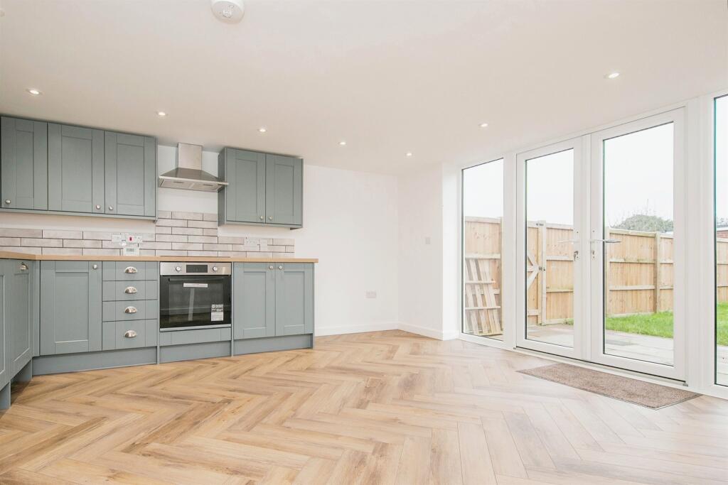 Additional image 16 of Rectory Road, Little Oakley, Harwich