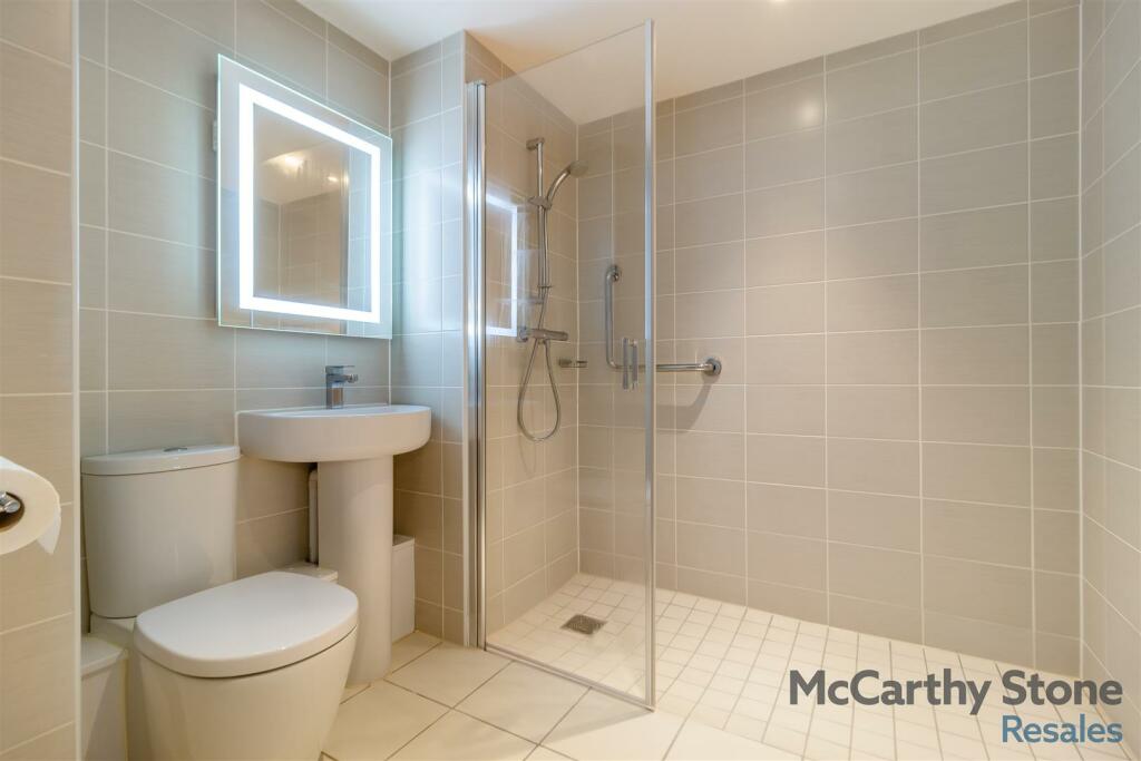 Additional image 13 of Hadleigh Road, Frinton-On-Sea