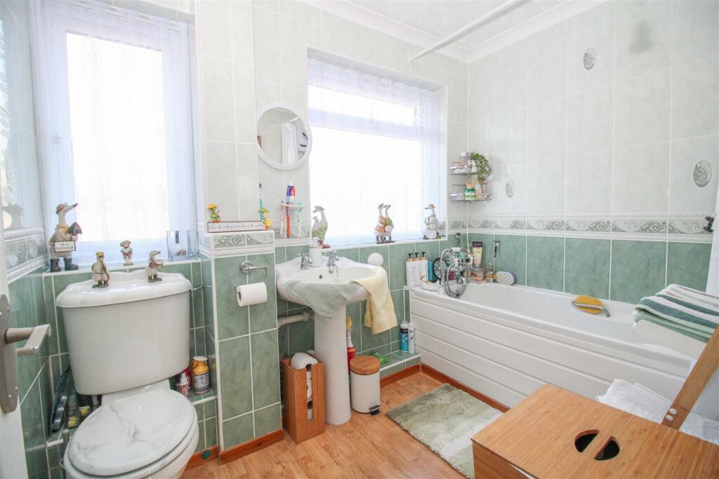 Additional image 10 of Little Cattins, Harlow