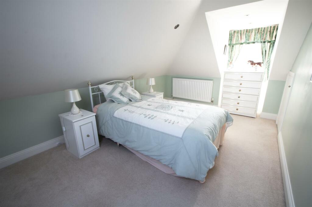 Additional image 13 of Kennel Lane, Billericay